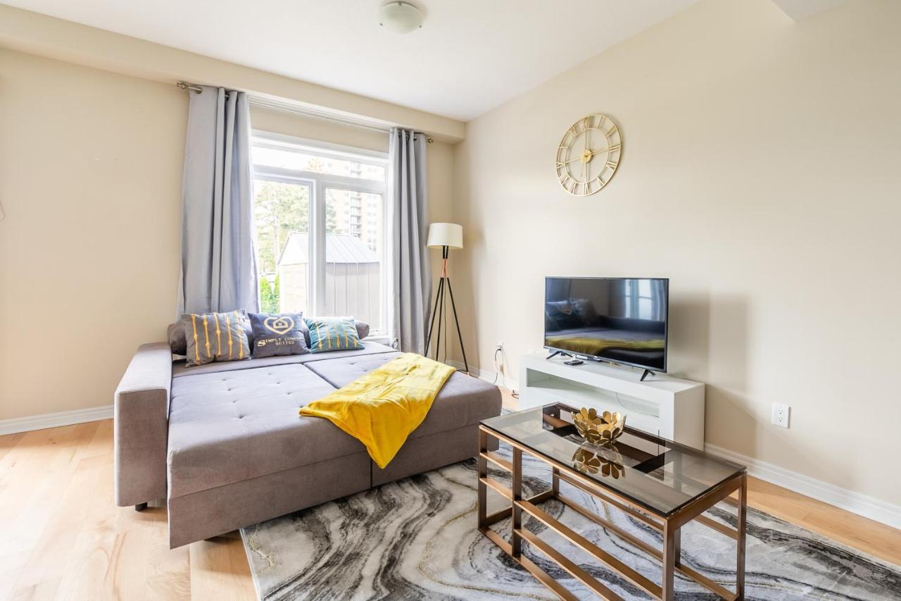 המילטון Globalstay Modern Townhomes In Lakeshore Steps To The Beach מראה חיצוני תמונה